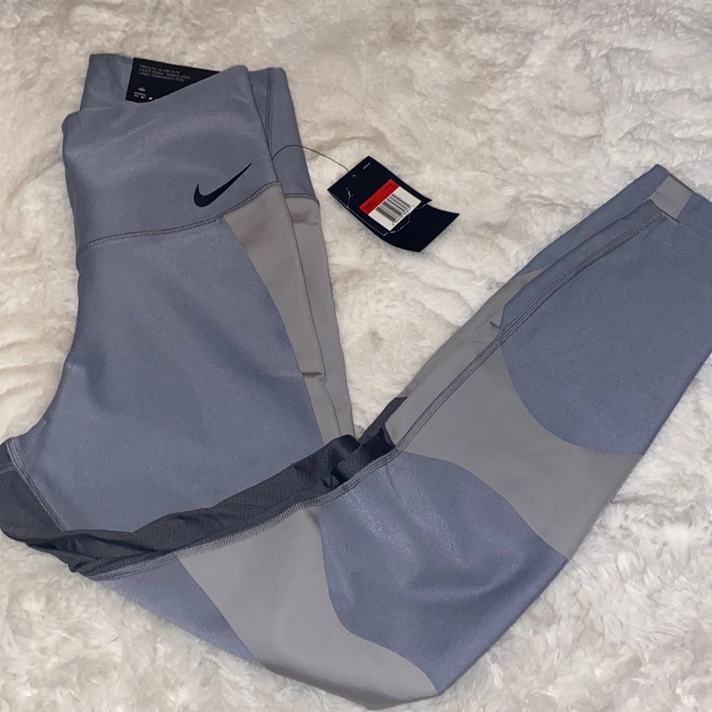 Nike leggings
